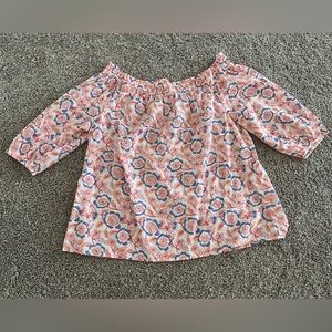 NWOT- Vineyard Vines off the shoulder top. Size XL